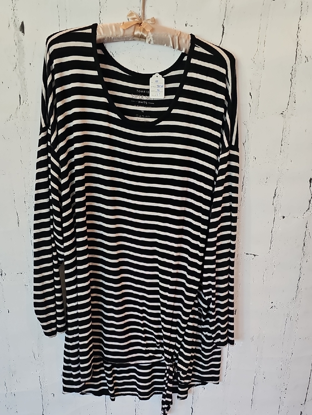 Torrid Striped Tie-Hem Long Sleeve Top - Black & White (33)